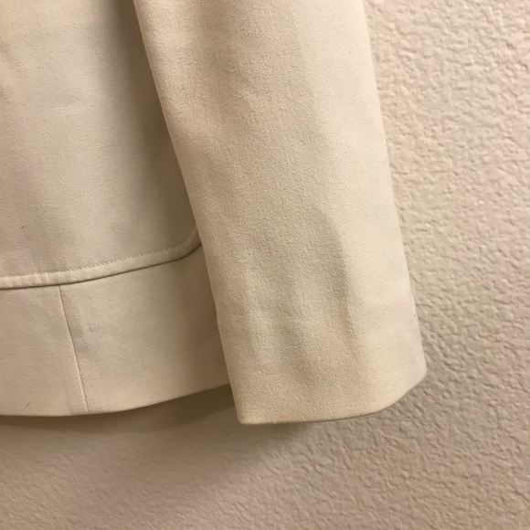Caslon Off White Cream Ecru Long Lined 3 Button Front Blazer With Patch Pockets - Picture 12 of 16